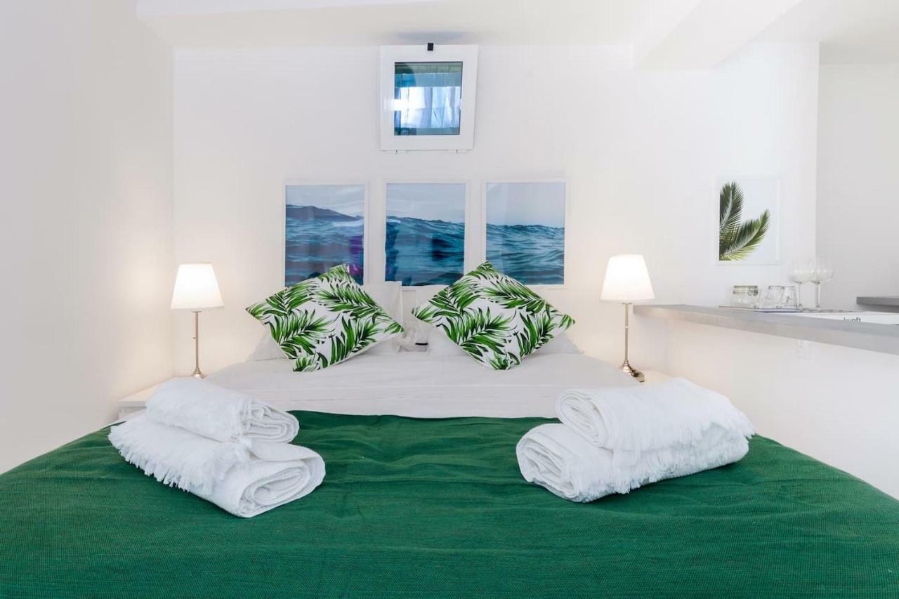 Cascais Center Minihouse For 2 - 3Min From The Sea Appartement Buitenkant foto
