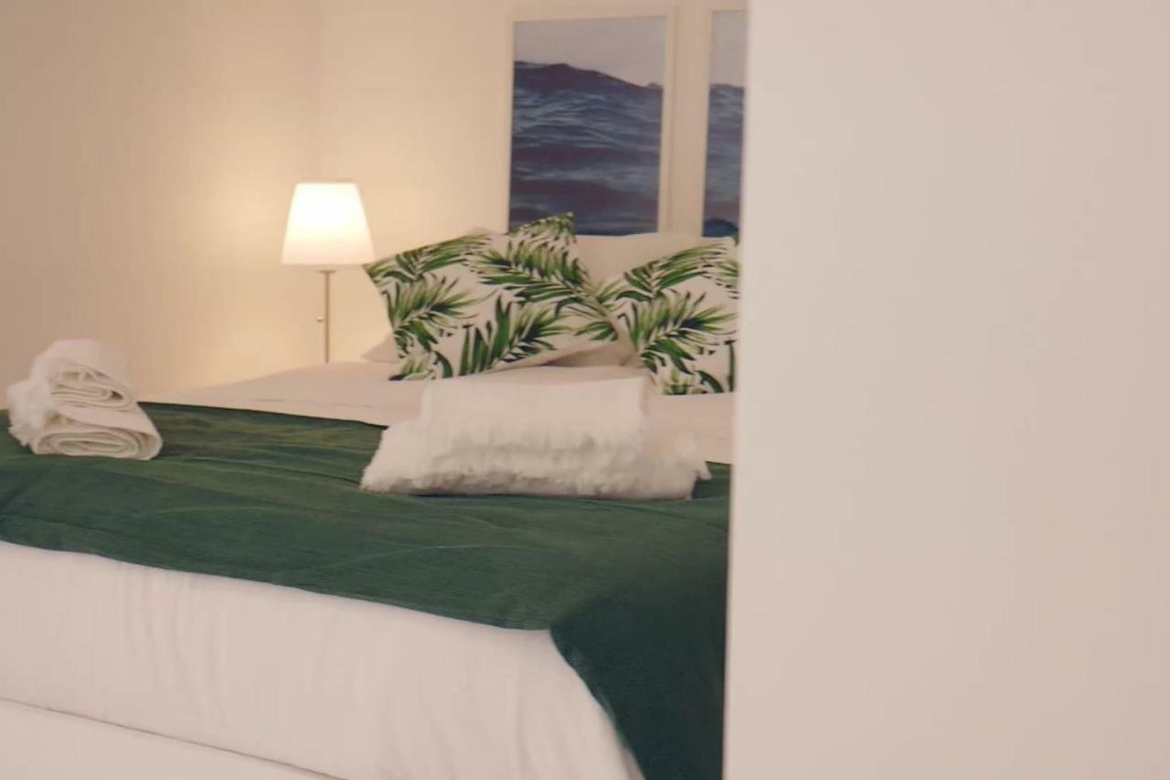 Cascais Center Minihouse For 2 - 3Min From The Sea Appartement Buitenkant foto